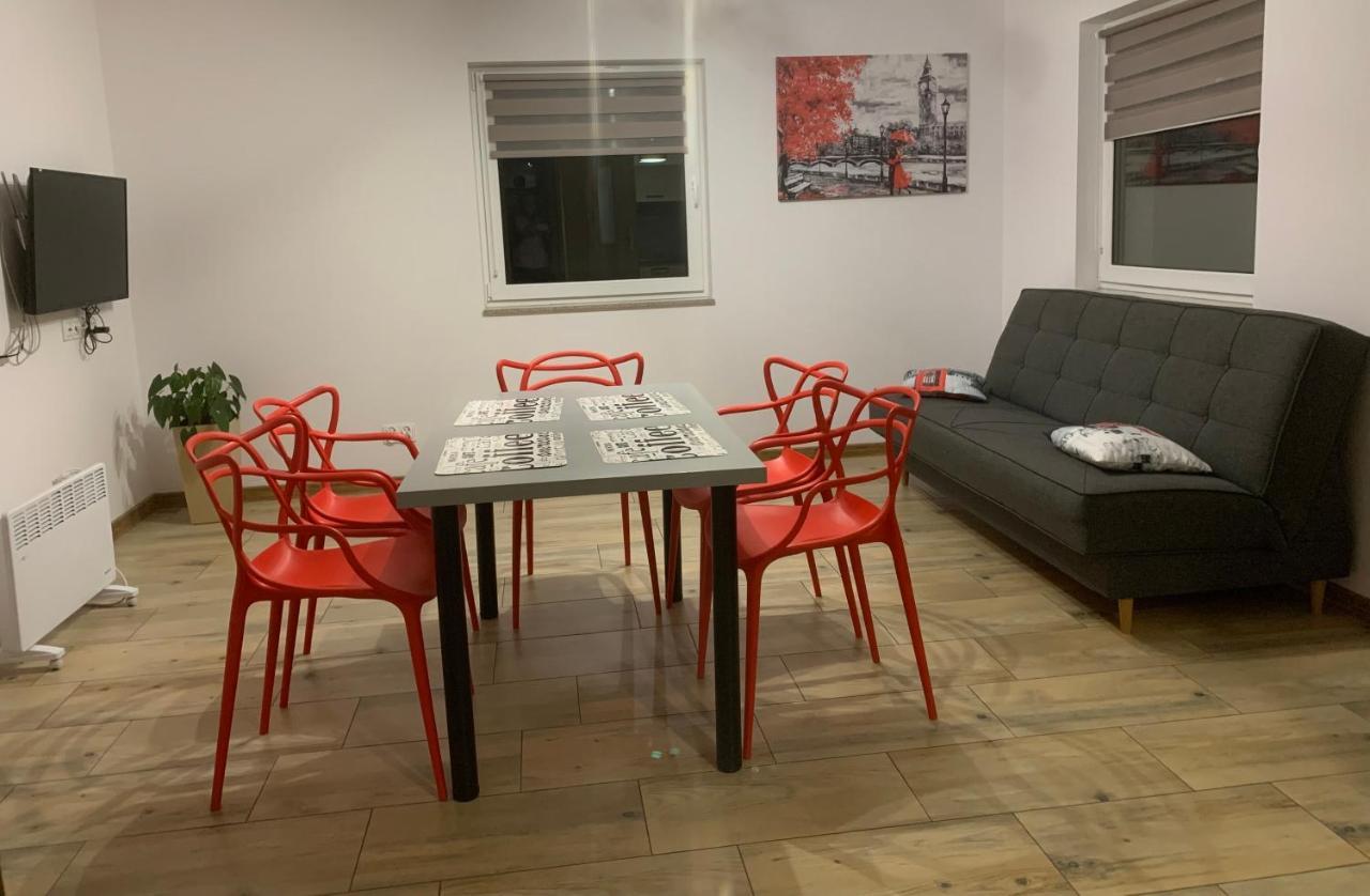 Domki Caloroczne Jesionowscy Kudowa-Zdrój Esterno foto